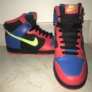 Nike Dunks Hi Rise